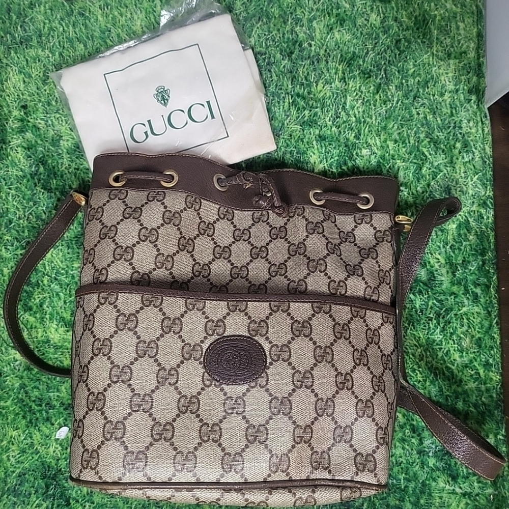 GUCCI Brown GG Drawstring Bucket Bag.  PVC Leather. Vintage. Perfect.  Authentic